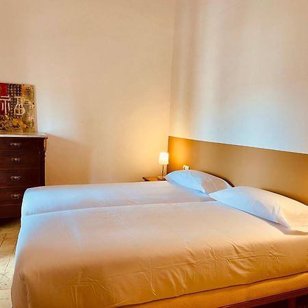 Apartaments Can Gibert Castello  D'Empuries Exterior foto