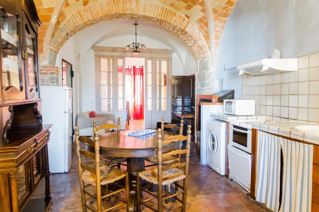 Apartaments Can Gibert Castello  D'Empuries Exterior foto